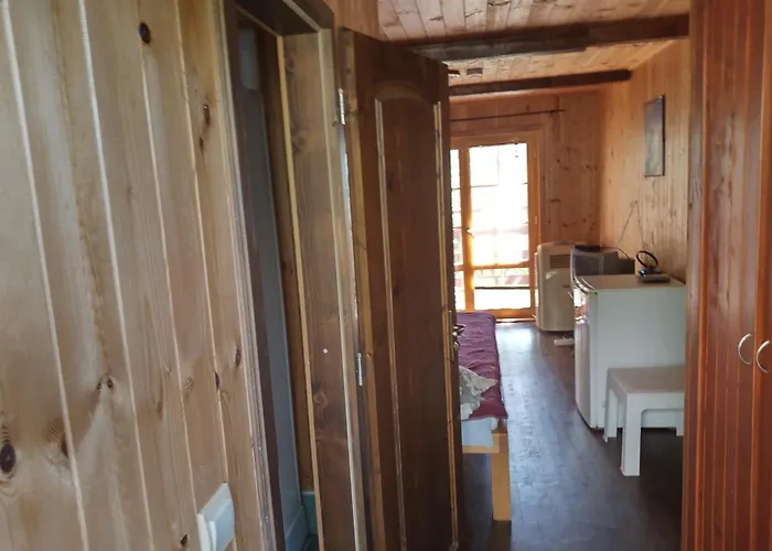 Nirvana Guest house *